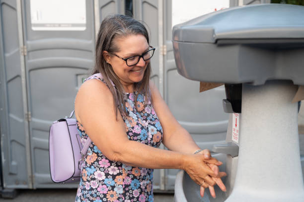 Best Portable toilet rental cost  in Trumbull Center, CT